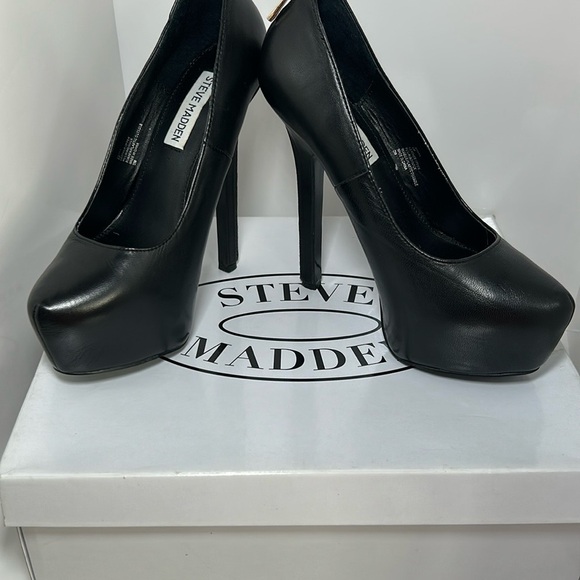 Steve Madden Women’s Black High Heel Pumps Back Zipper, Size 6, Upper Leather - Picture 5 of 11